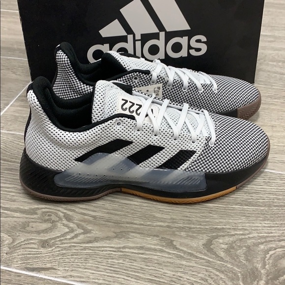 NWT adidas Men's Pro Bounce Madness Low 2019, Black/ White, Size 7.5 - Picture 2 of 5